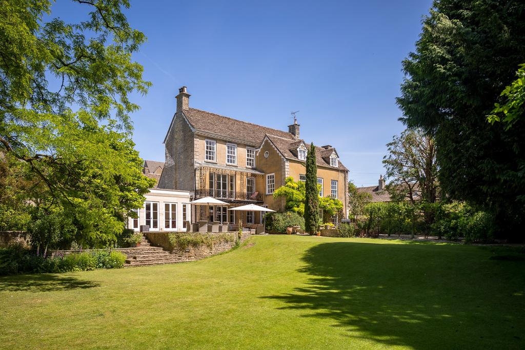 Chipping Croft, Tetbury, GL8 8 DQ, for sale with...