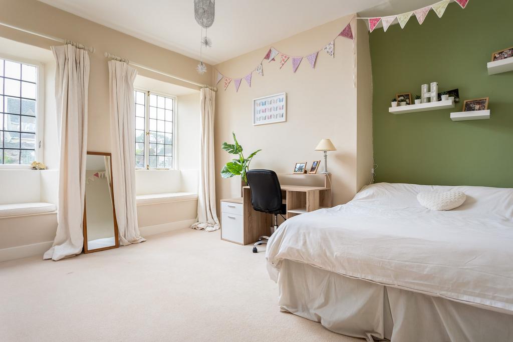 Chipping Croft, Tetbury, GL8 8 DQ, for sale with...