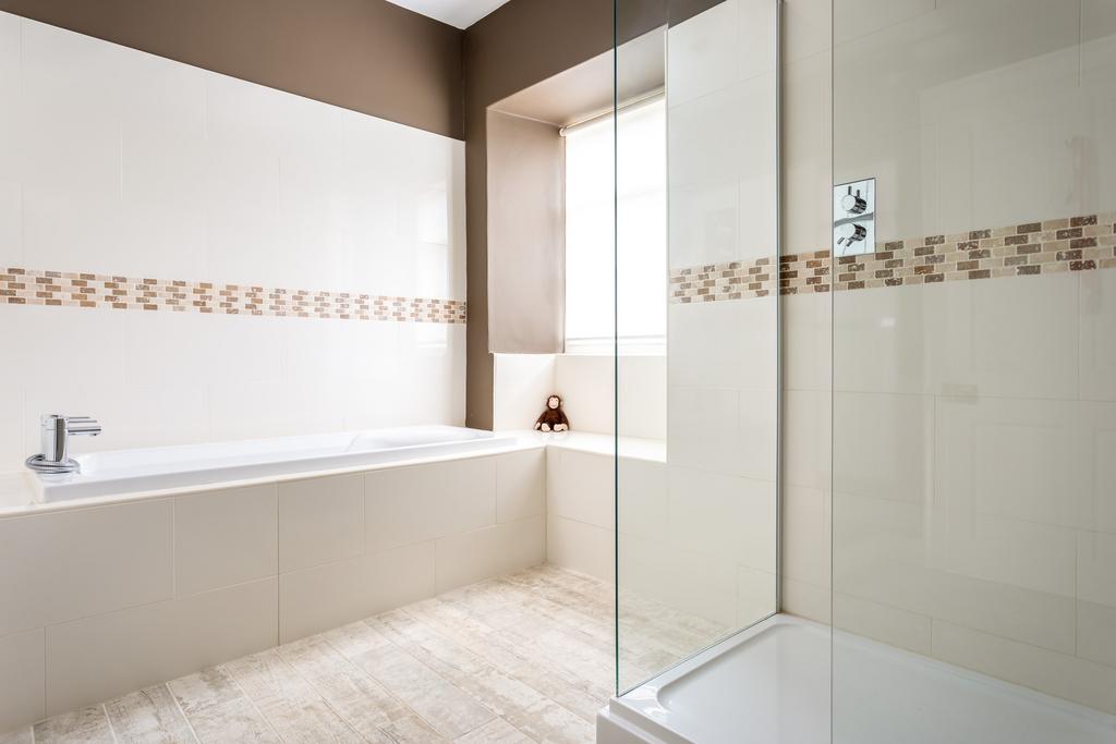 Chipping Croft, Tetbury, GL8 8 DQ, for sale with...