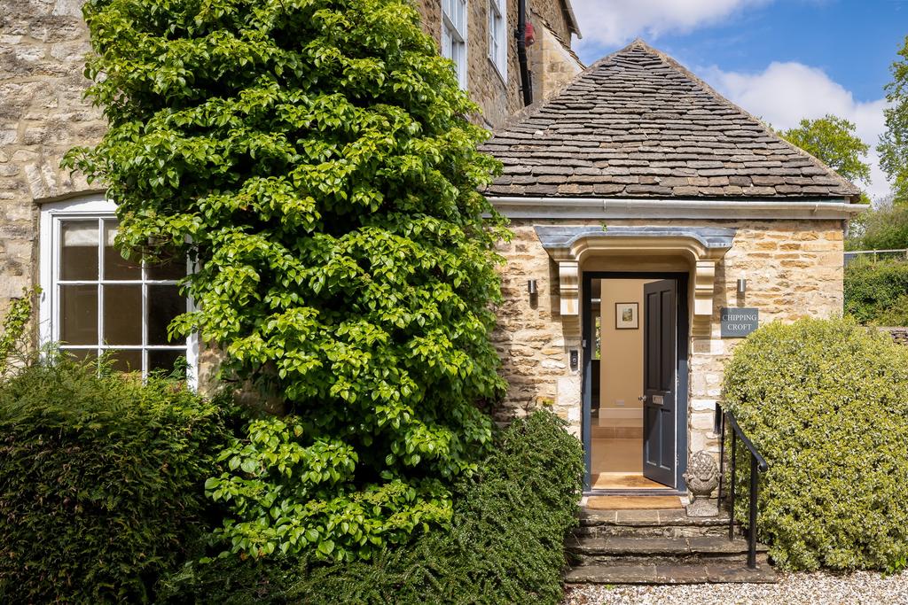 Chipping Croft, Tetbury, GL8 8 DQ, for sale with...