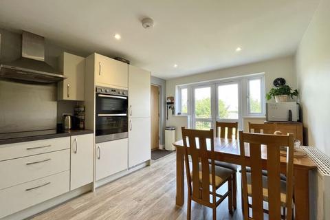 44 Carvinack Meadows, Shortlanesend, Truro, TR4 9FJ