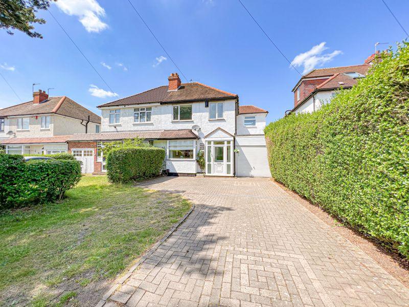 Bridle Lane, Streetly, Sutton Coldfield, B74 3PT 3 bed semidetached