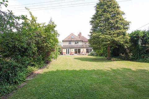 6 bedroom detached house for sale, Oxford Road, Bodicote - NO ONWARD CHAIN