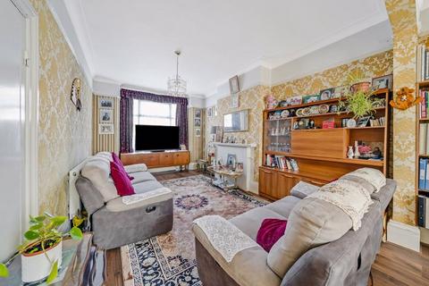 5 bedroom semi-detached house for sale - Sidney Avenue, Palmers Green, N13