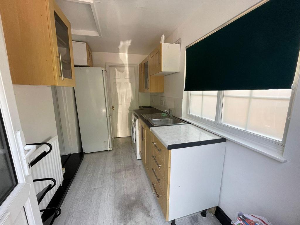 St. Albans Hill, Hemel Hempstead, HP3 9JP Studio to rent £1,050 pcm