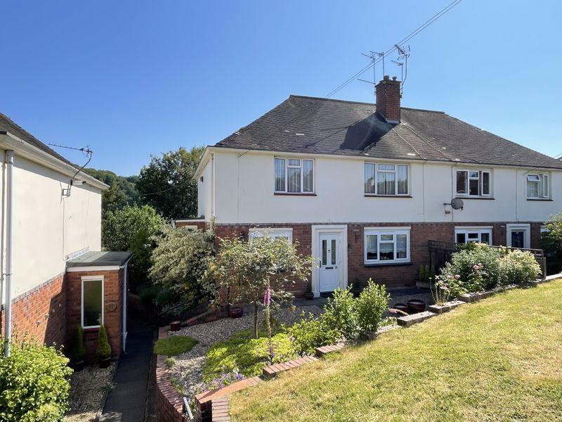 WOMBOURNE, Hazel Grove 2 bed apartment for sale £139,500