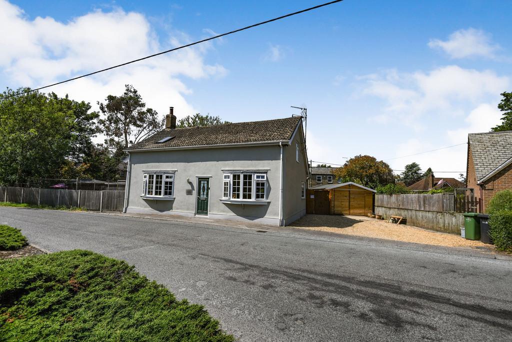 Small Lode, Upwell, Wisbech, PE14 9BA 2 bed cottage for sale £350,000