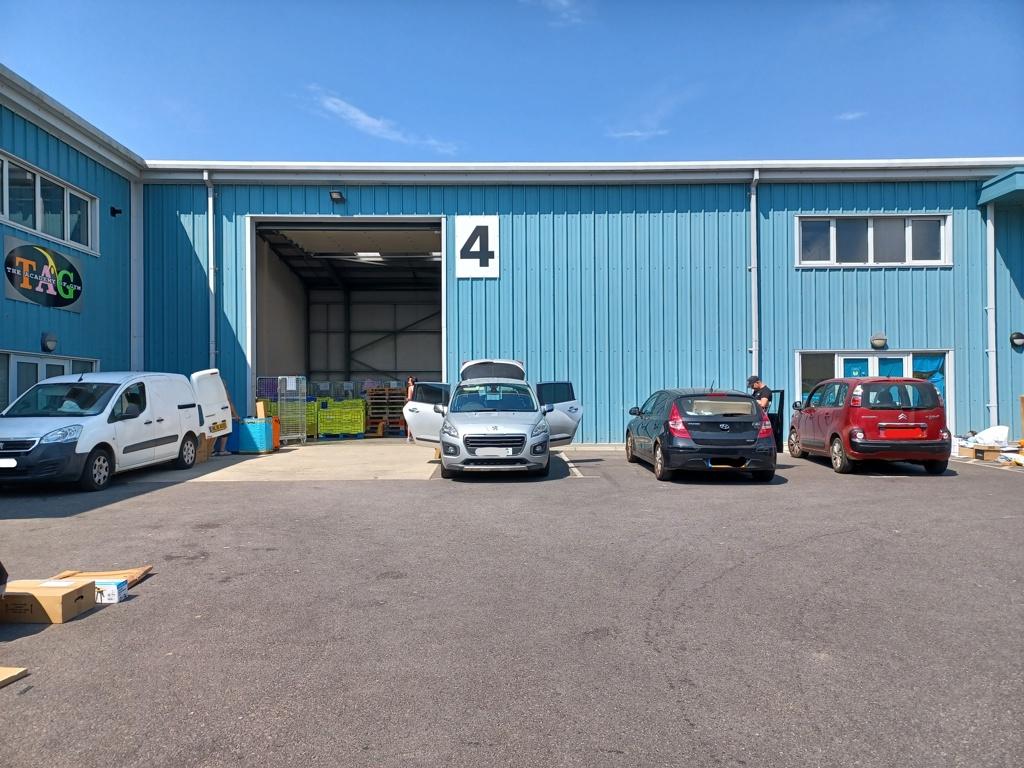 Terminus Road, Chichester PO19 Industrial unit £3,792 pcm (£875 pw)