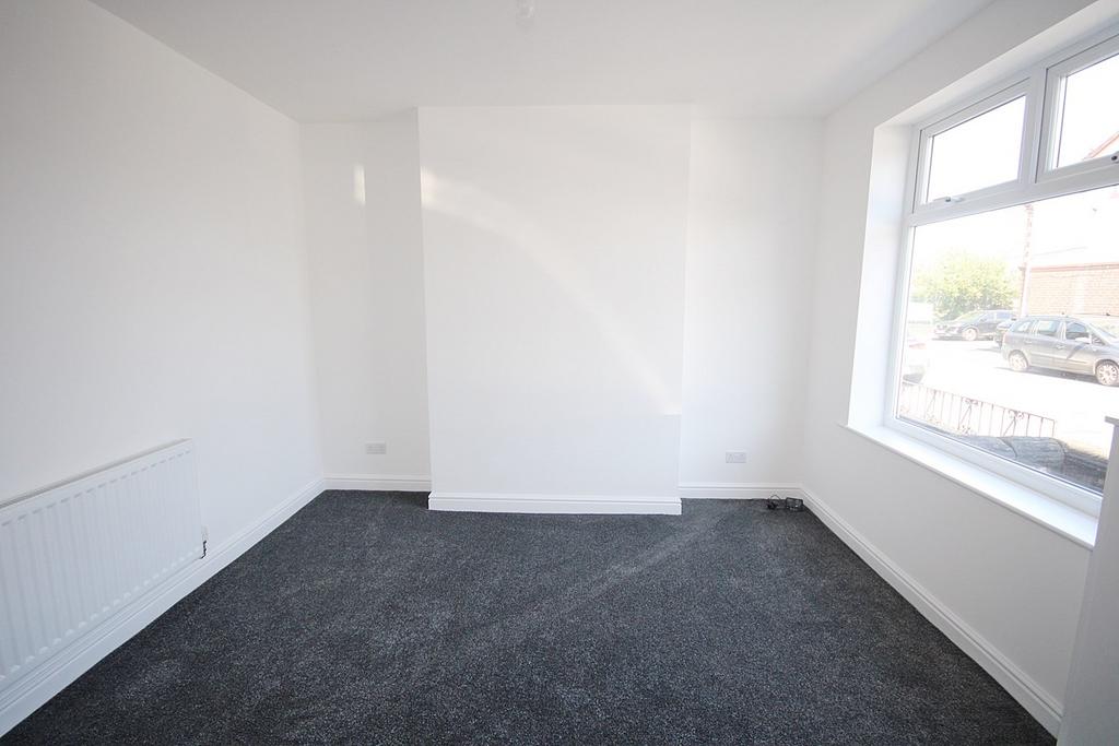 Wilkinson Street, Warrington, WA2 2 bed terraced house £825 pcm (£190 pw)