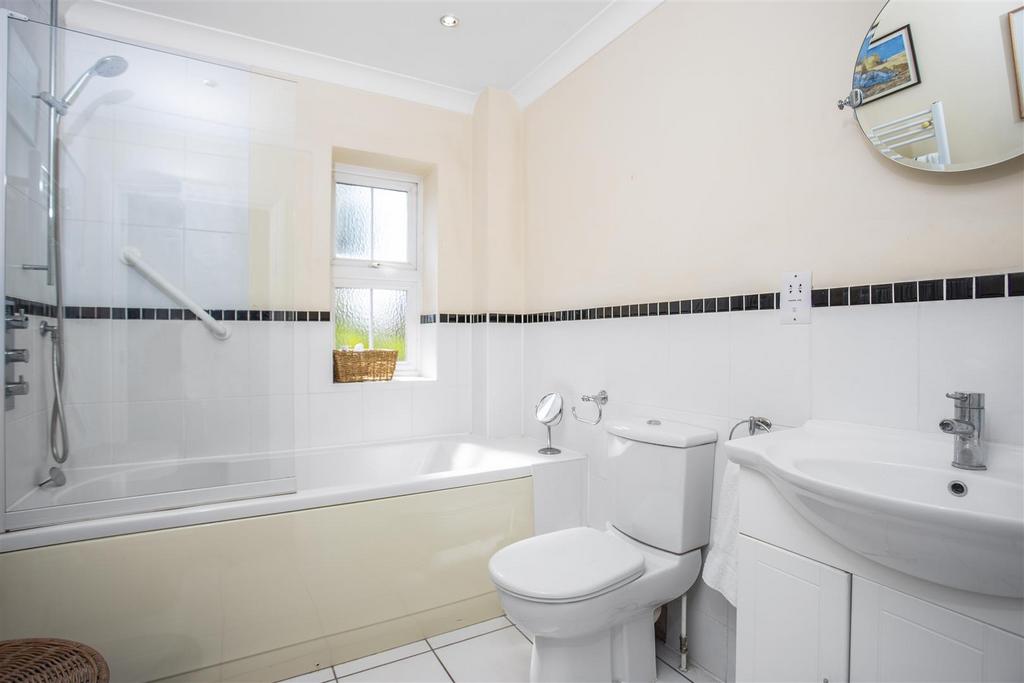 Flat 2 319505 06.jpg
