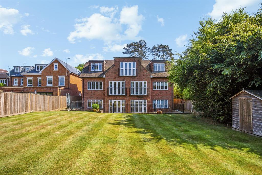 Flat 2 319505  (22).jpg
