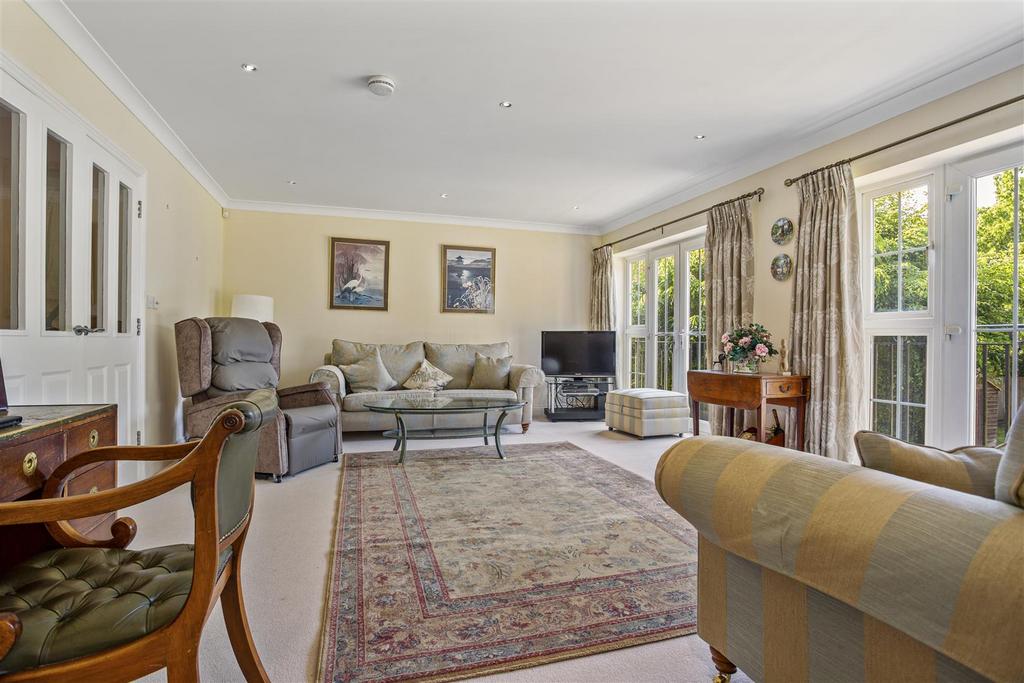 Flat 2 319505  (10).jpg