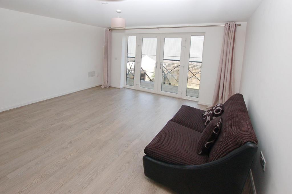 Crabapple Road, Tonbridge 4 bed terraced house £425,000