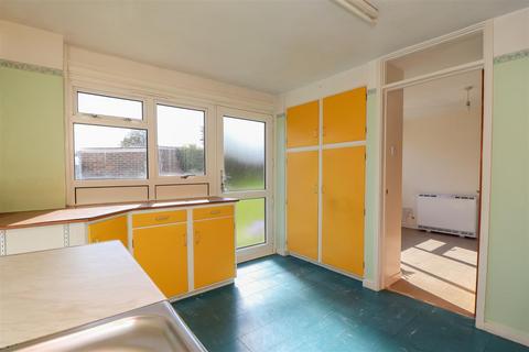13 Brookland Way, Coldwaltham, Pulborough, RH20 1LT