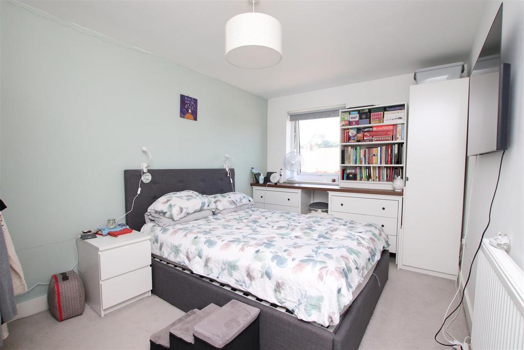 Bedroom.JPG