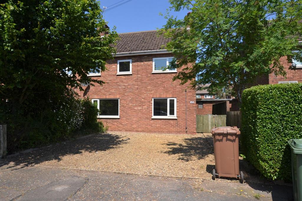 Jarvis Road, Kings Lynn 3 bed semidetached house £750 pcm (£173 pw)