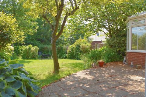 2 Fir Tree Avenue, Oldham, OL8 2SR
