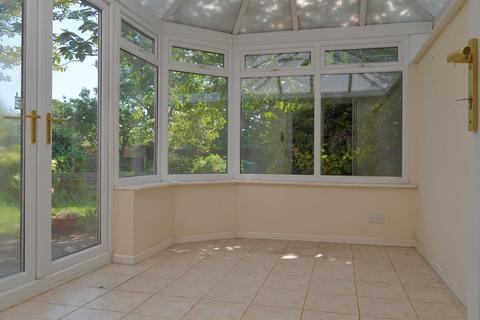 2 Fir Tree Avenue, Oldham, OL8 2SR