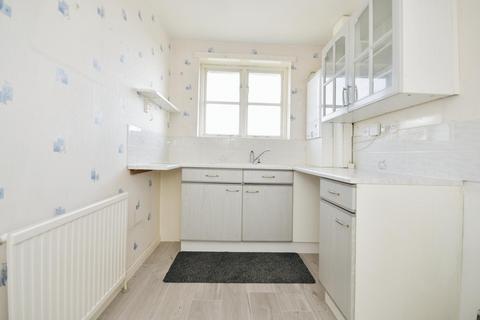 2 bedroom flat for sale, Meadow Gate Avenue, Sothall, Sheffield, S20 2PQ