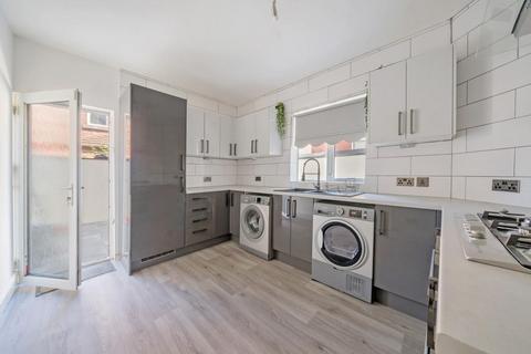 42 Duffield Road, Salford, M6 7RD