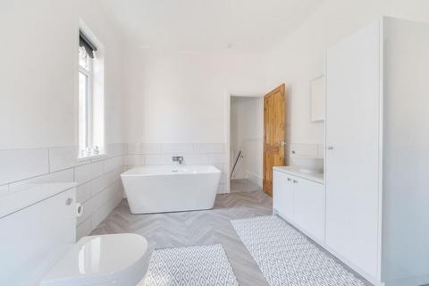 42 Duffield Road, Salford, M6 7RD