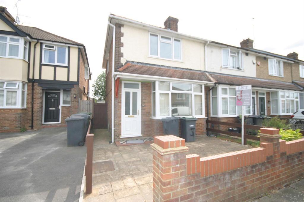 Stapleford Road, Stopsley, Luton 2 bed end of terrace house £1,200