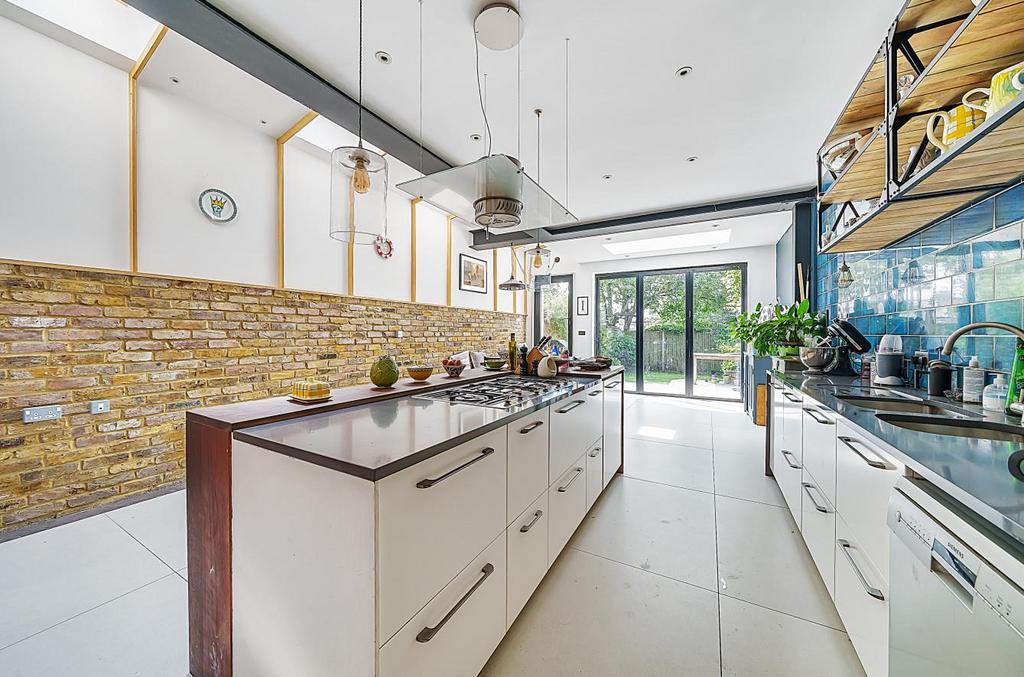Bathurst Gardens, London, NW10 5 bed house for sale £1,350,000
