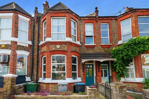 133 Bathurst Gardens, London, NW10 5JJ