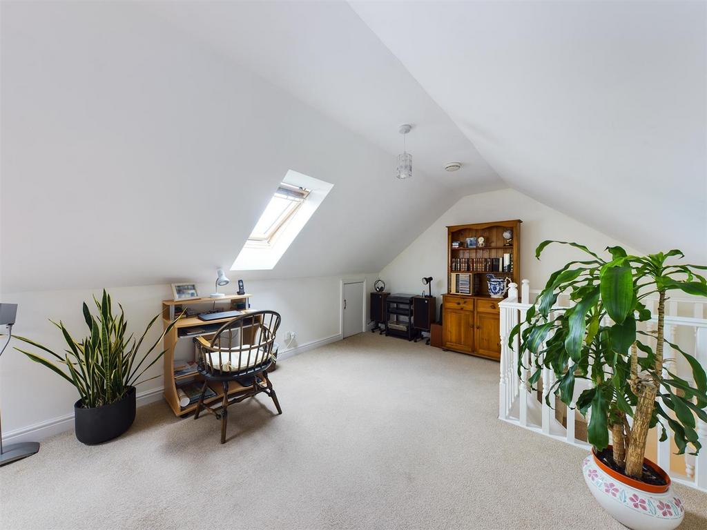 Bedroom: