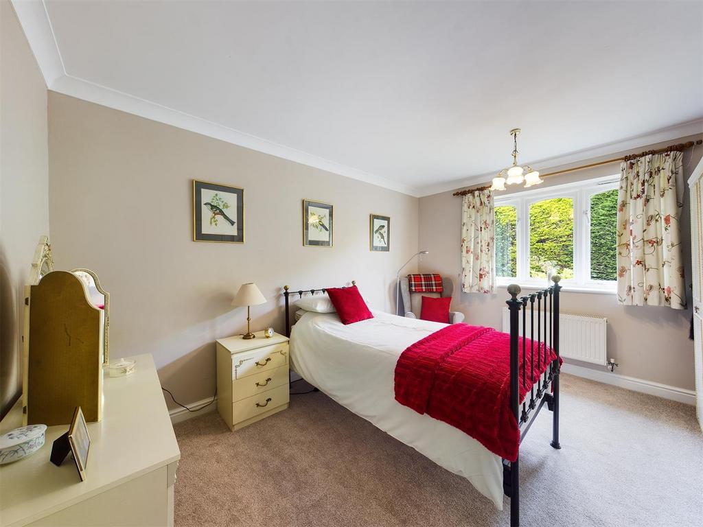 Bedroom: