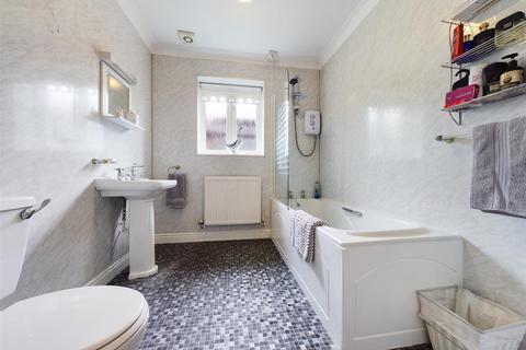 10 Ringley Meadows, Bempton, Bridlington, YO15 1JR