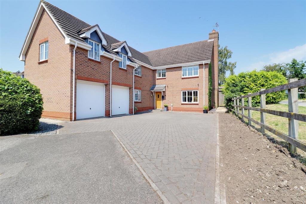 Kettlethorpe Drive, Welton, Brough 6 bed detached house for sale £480,000
