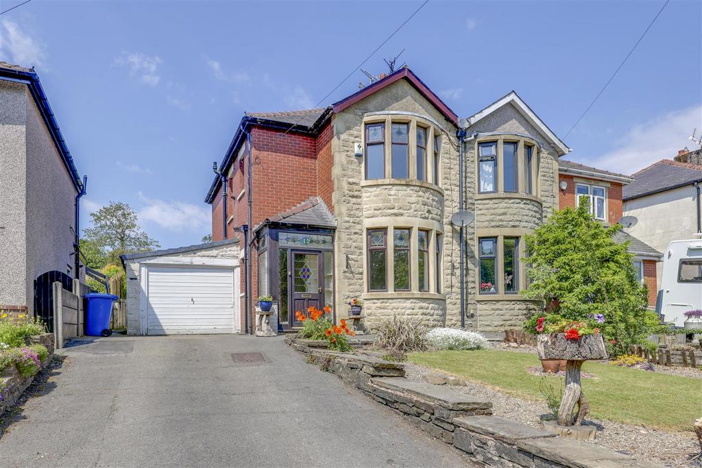 Plantation View, Weir, Bacup, Rossendale 3 bed semidetached house for