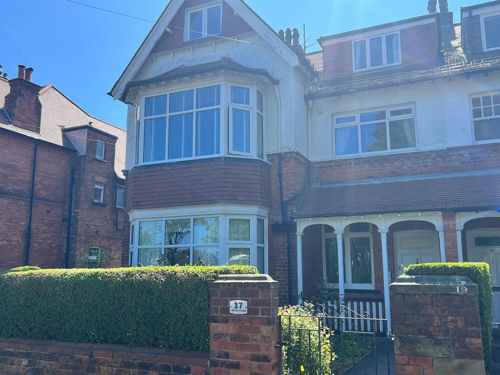 Holbeck Road, Scarborough 3 bed property for sale £200,000