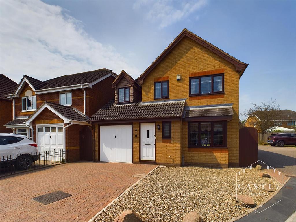 Reynolds Close, Hinckley 3 bed detached house for sale £300,000