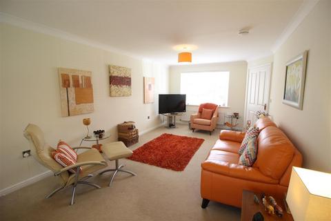 9 Acorn Close, Middleton St George, Darlington, DL2 1GB