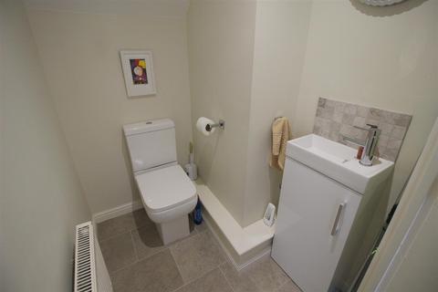 9 Acorn Close, Middleton St George, Darlington, DL2 1GB