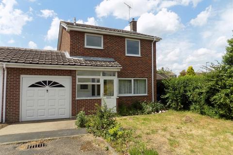 10 Ash Close, Bingham, Nottingham, NG13 8GJ
