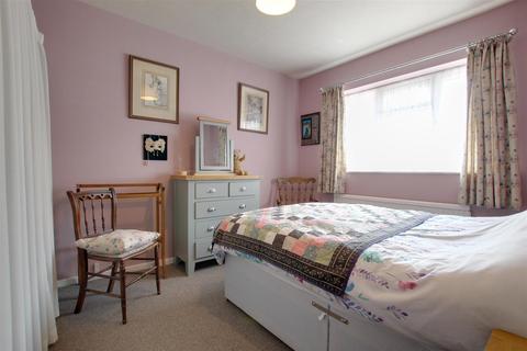 30 Beckside, Hornsea, HU18 1RT