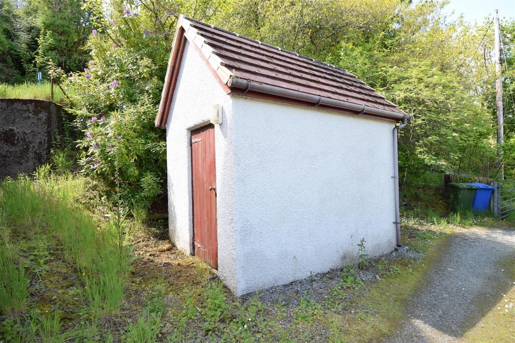 Shed.jpg