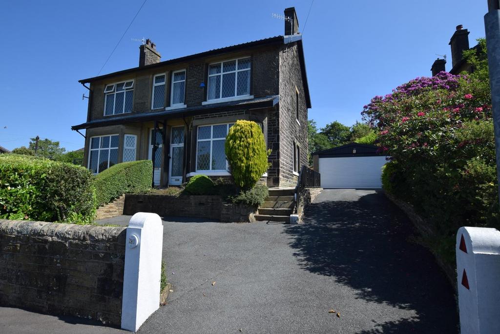 Barkerhouse Road, Nelson 4 bed semidetached house for sale £260,000