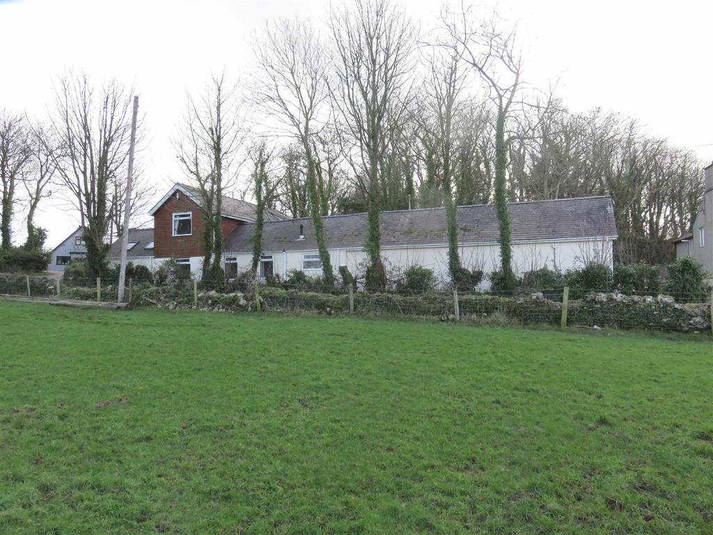 Ysgubor Glan Yr Afon Uchaf, Marianglas 4 bed detached house for sale £389,950