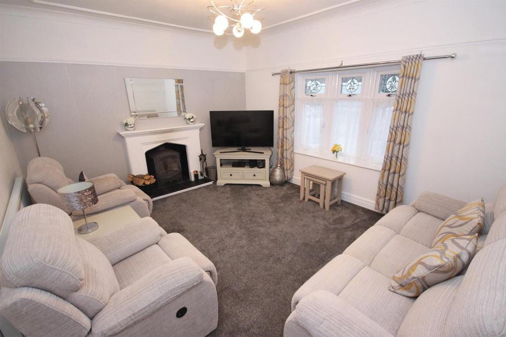 Heol Gabriel, Whitchurch, Cardiff 3 bed detached bungalow for sale £