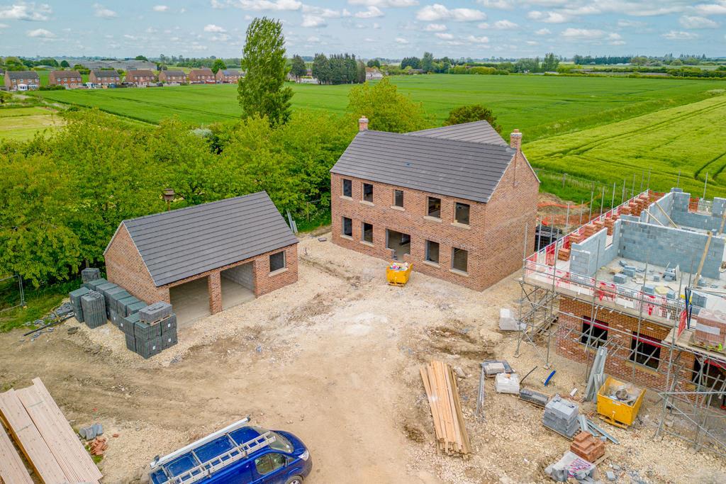 10 Cherry Close, Sutton St James 5 bed detached house £575,000