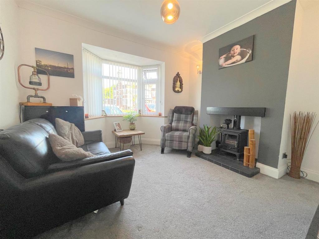 Weston Coyney Road, StokeOnTrent 2 bed semidetached house for sale