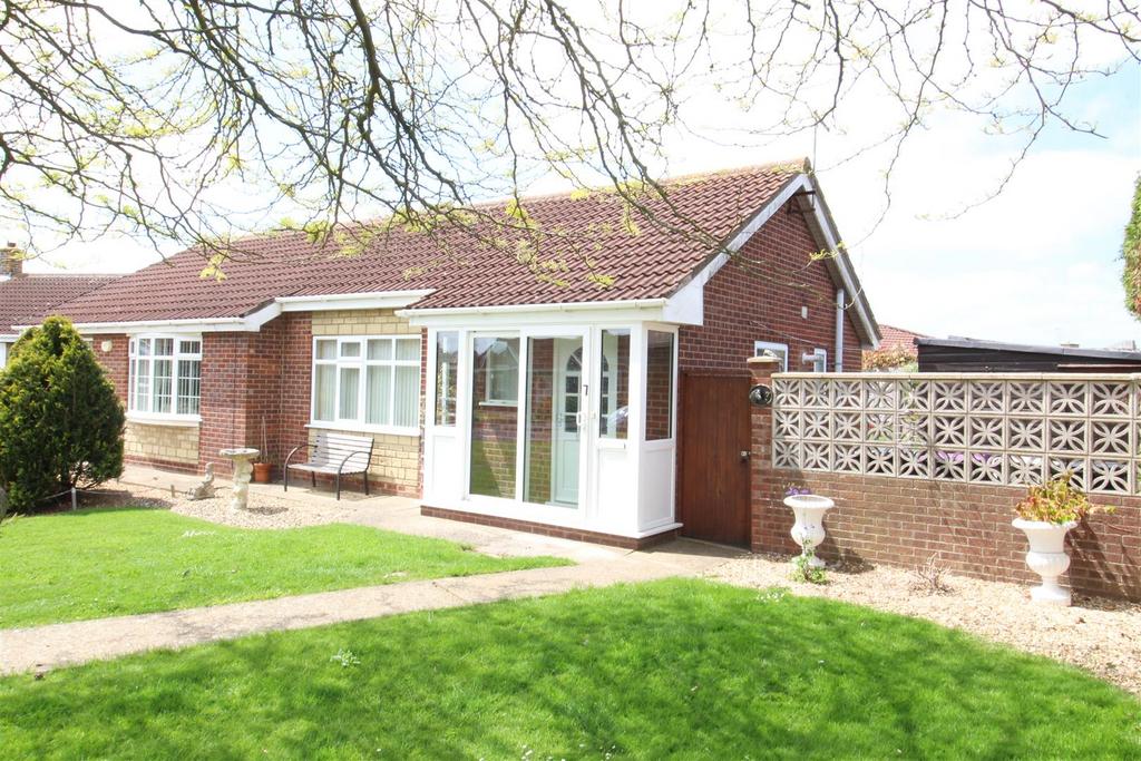 St. Davids Close, Skegness 1 bed semidetached bungalow for sale £164,950