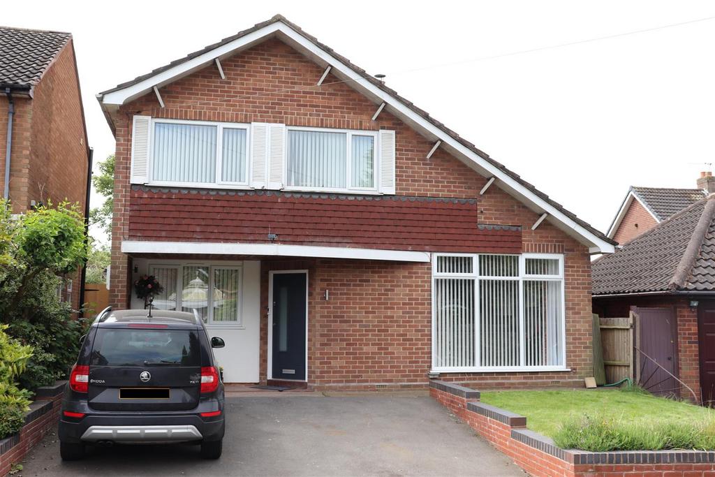 Daisy Bank Close, Pelsall 4 bed detached house £1,200 pcm (£277 pw)