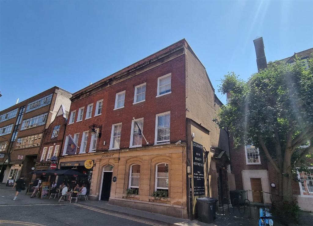 Flat 3911 Copenhagen StreetWorcester 2 bed apartment £850 pcm (£196 pw)
