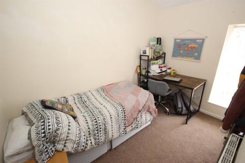 20 Chapel Road, Morganstown, Cardiff, CF15 8LL