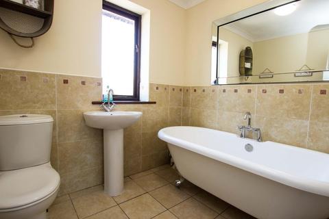7 Kestrel Drive, Darwen, BB3 0JU